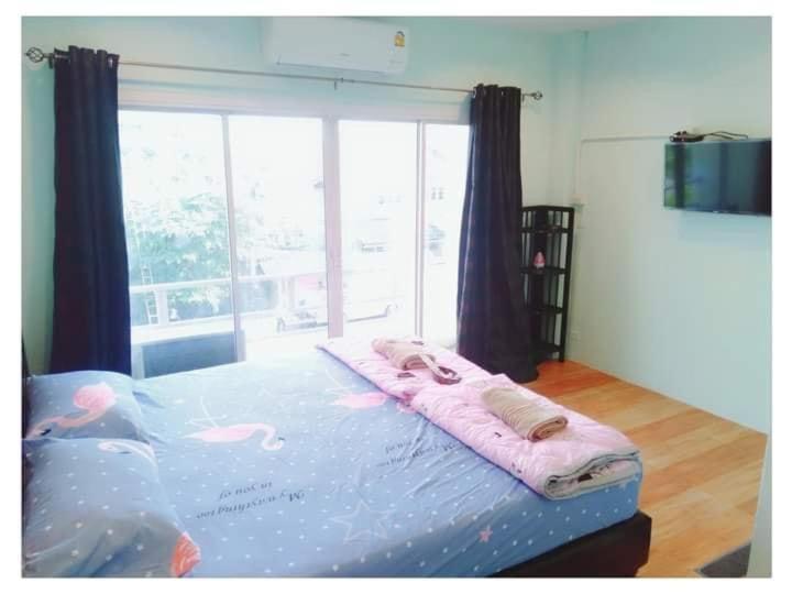 บ้านยายกิ้ว Phra Nakhon Si Ayutthaya Exterior photo